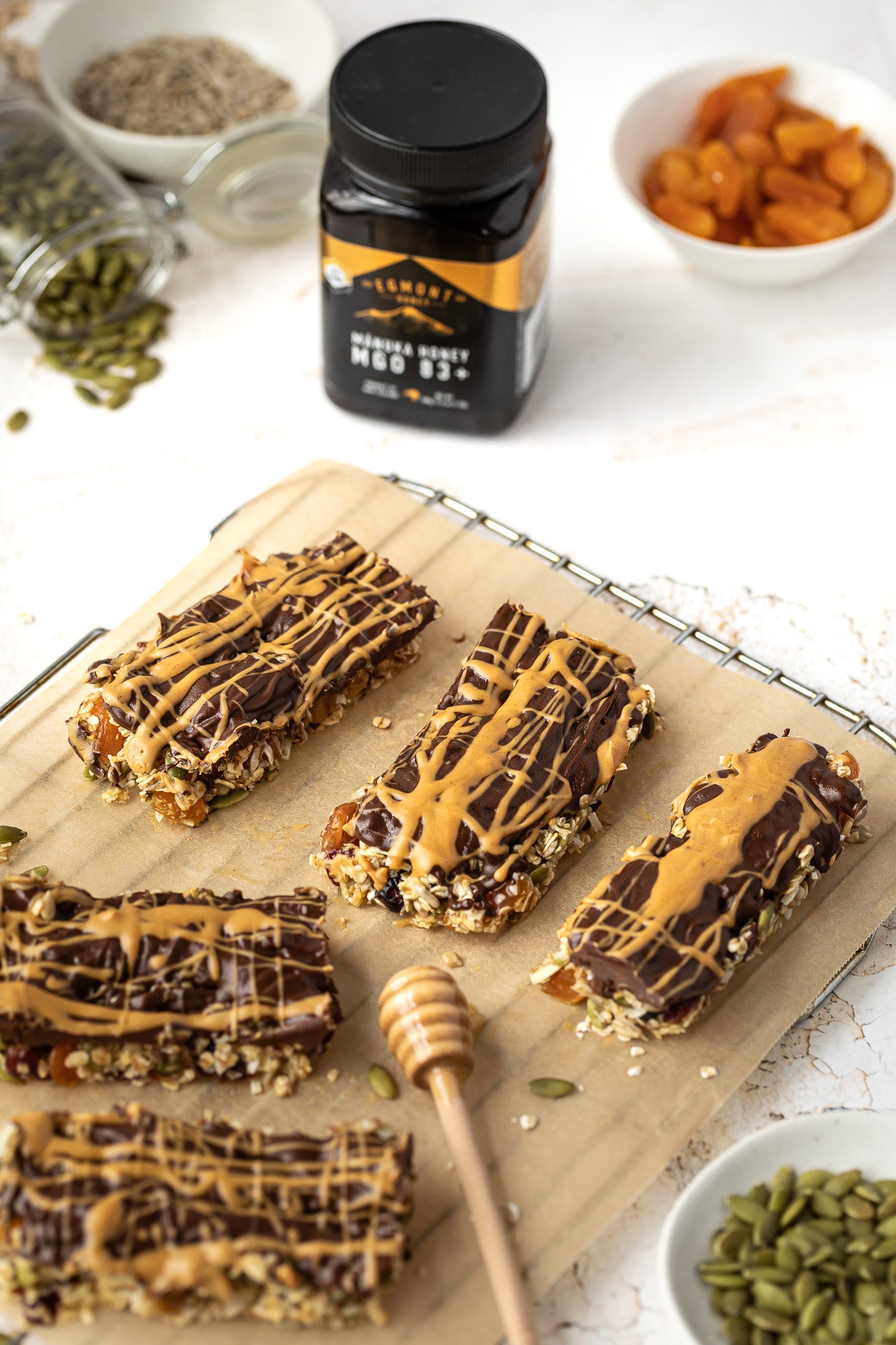 Egmont Honey – Dark chocolate & honey raw energy bars