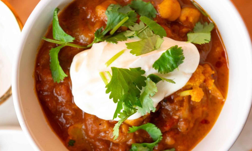 Honey, chickpea & lentil curry