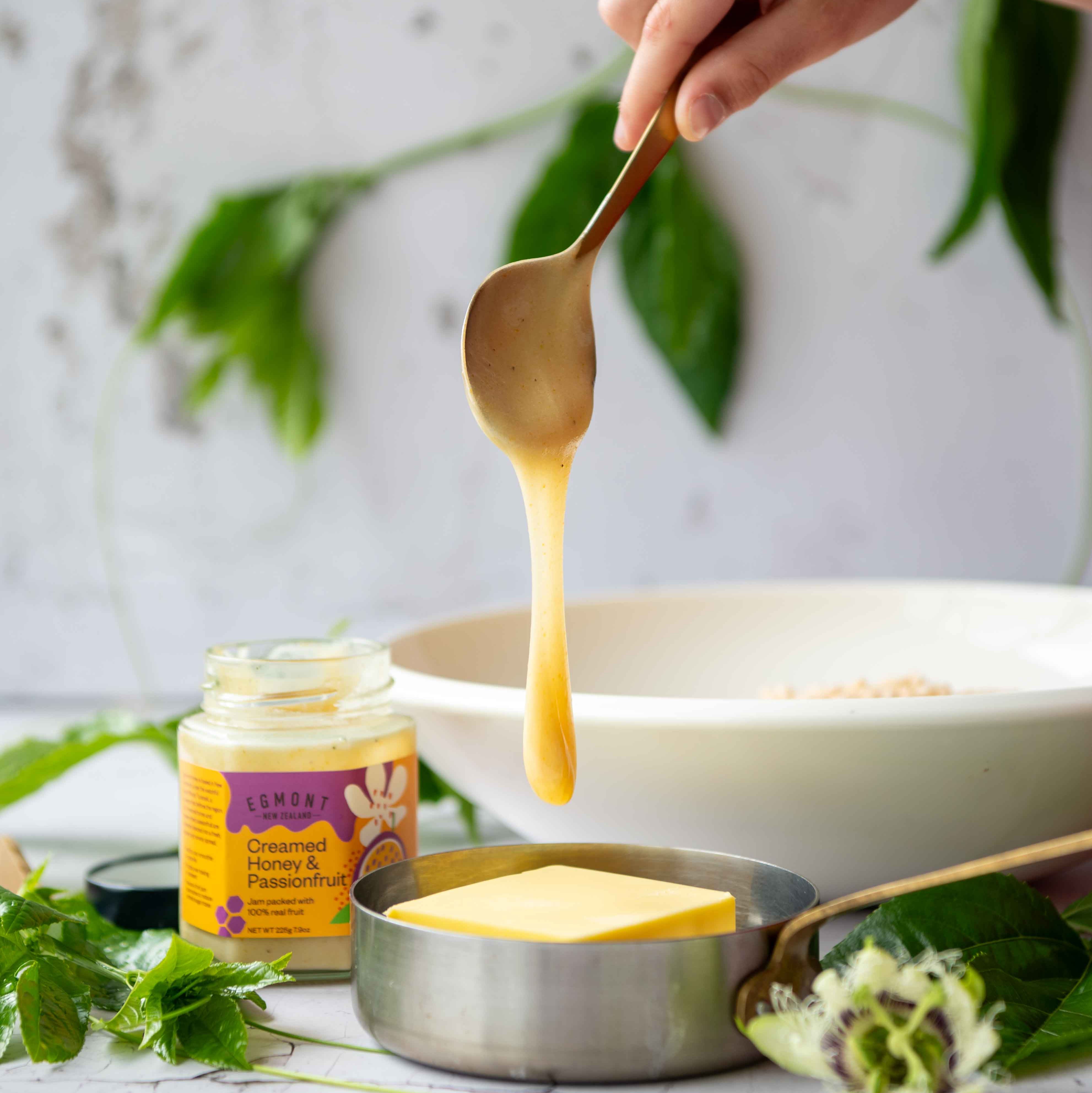 Raw Honey NZ - Creamed Honey & Passionfruit