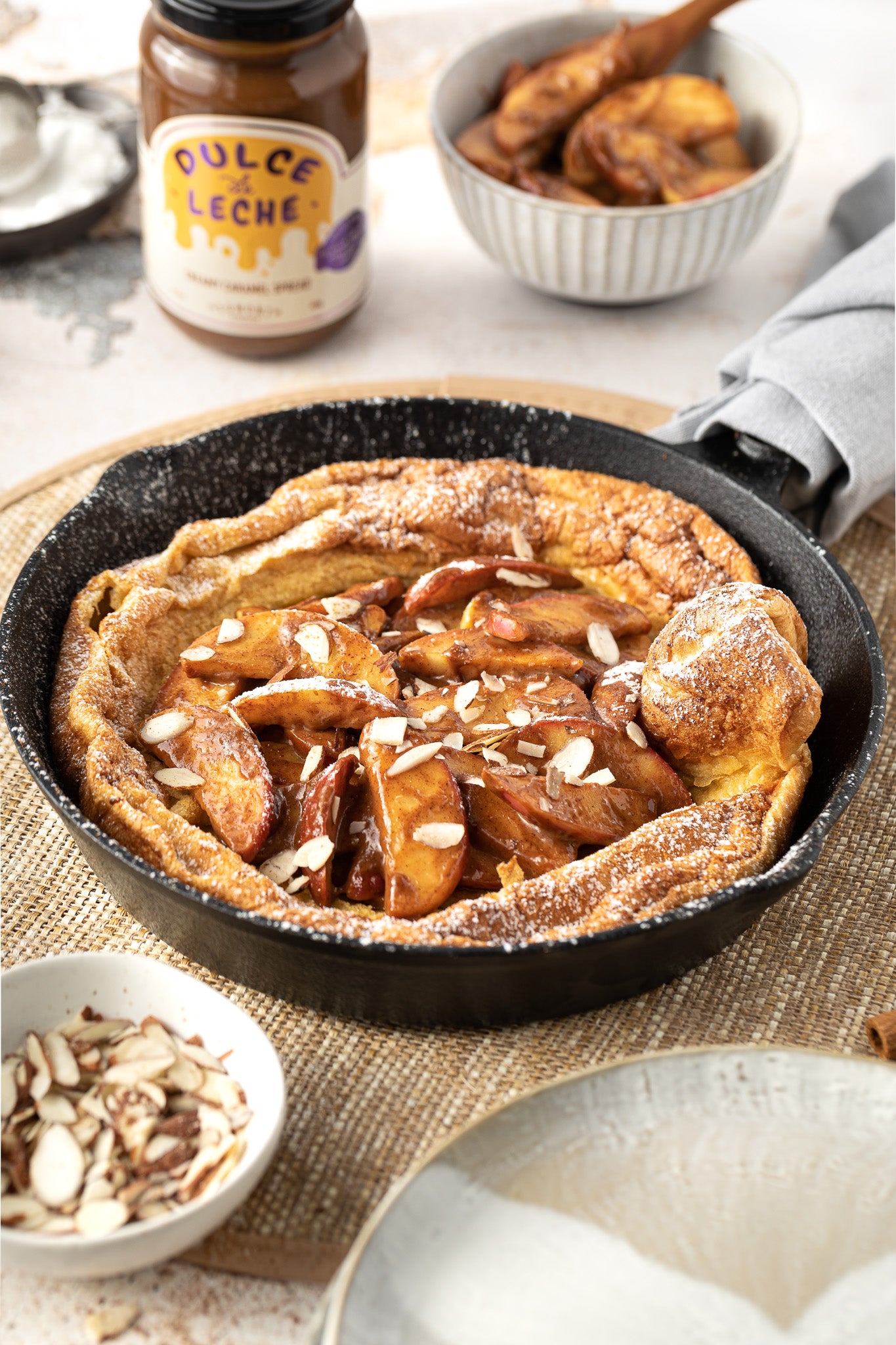 Egmont Dulce De Leche – Dulce de Leche apple Dutch Baby