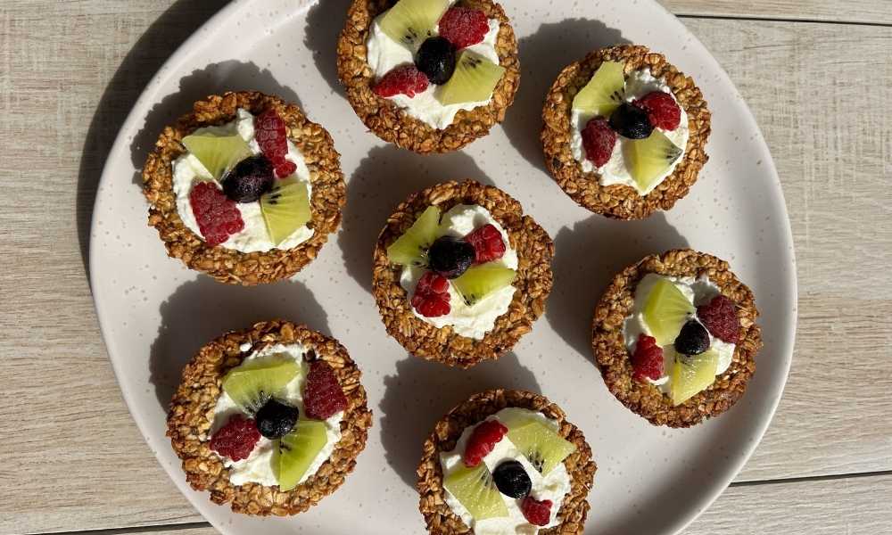 Yoghurt Granola Cups with Manuka Honey